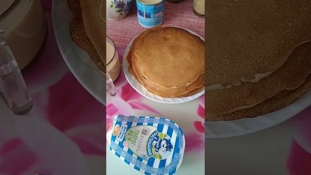 ПРИЯТНОГО АППЕТИТА, БЛИНЫ ДОБРОЕ УТРО, ЗАВТРАК, ВКУСНЫЙ КОФЕ #shorts #vlog #влоги #семья #обед #ужи смотреть онлайн
