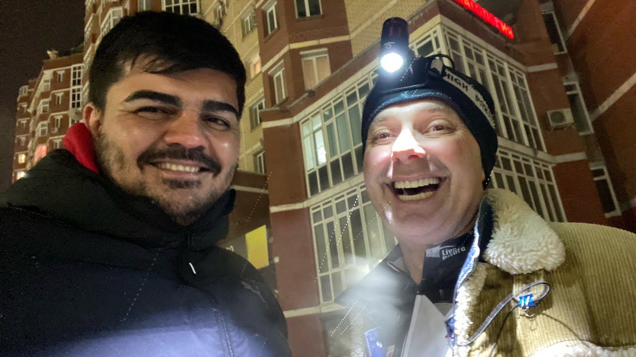 Эксклюзивное интервью с человеком - стробоскопом. Сургут смотреть онлайн