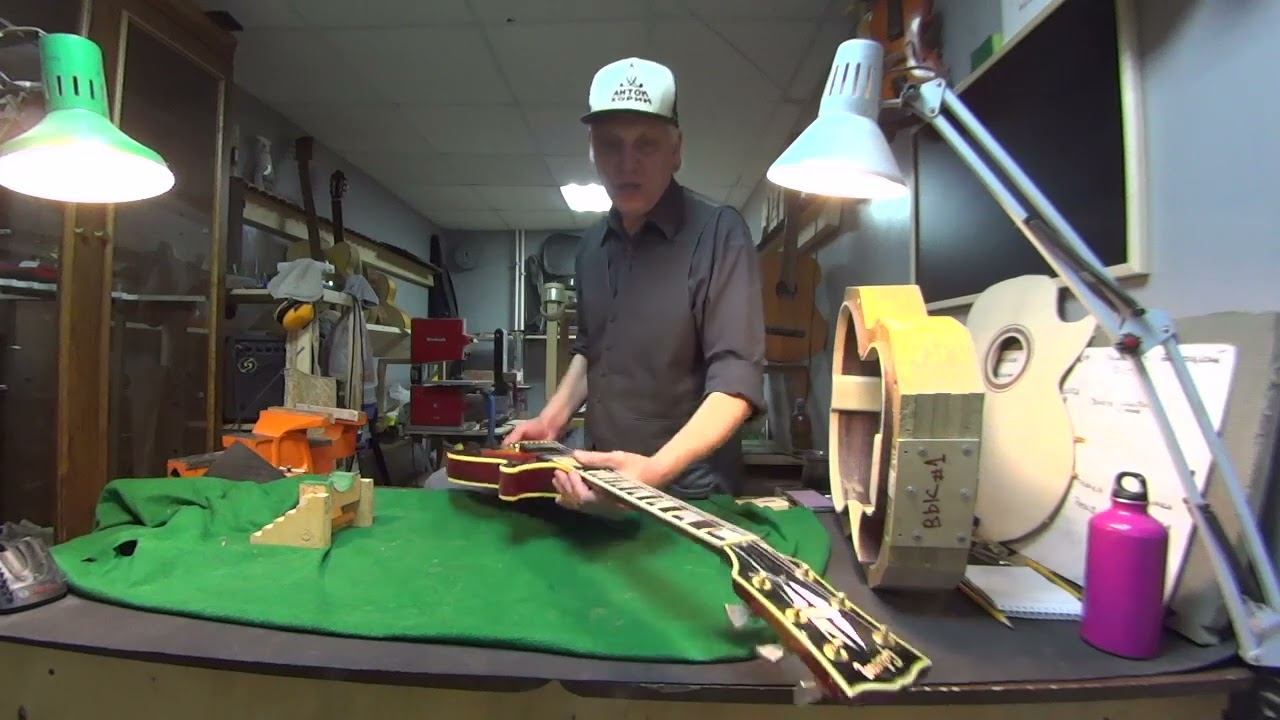 Обзор винтажного Gibson Les Paul Custom 1971 г. и рассказ про "Эпоху Норлина" в истории Gibson. смотреть онлайн