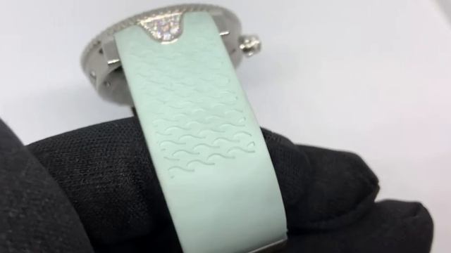 Ulysse Nardin Lady Diver смотреть онлайн