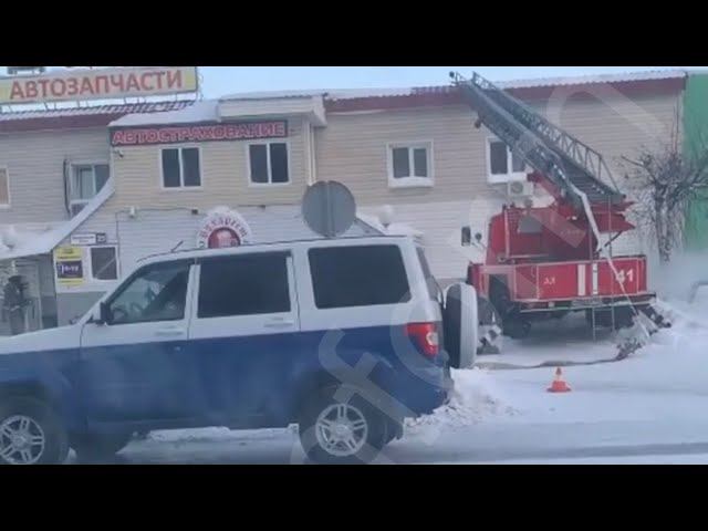 В Сургуте в гаражном боксе сгорел элитный внедорожник Lexus 570 смотреть онлайн