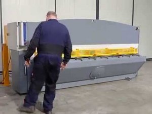 Ножницы гильотинные HACO TS 3006