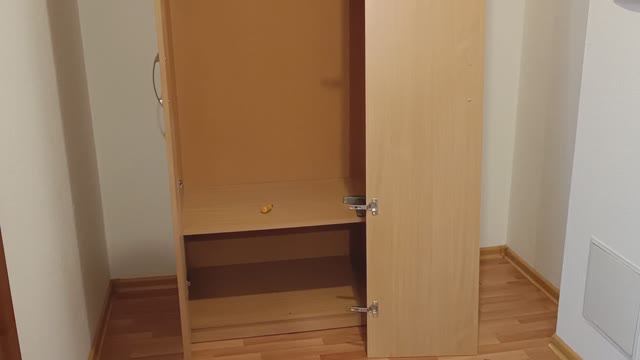 Приключения на хате после сдачи в Аренду. Насколько всё жопно ? Сборка шкафа. Кривые подрозетники.