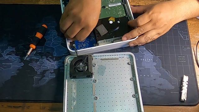 APPLE TIME CAPSULE POWER SUPPLY REPLACEMENT part 2 смотреть онлайн