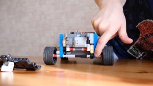 Машинка из LEGO TECHNIC
