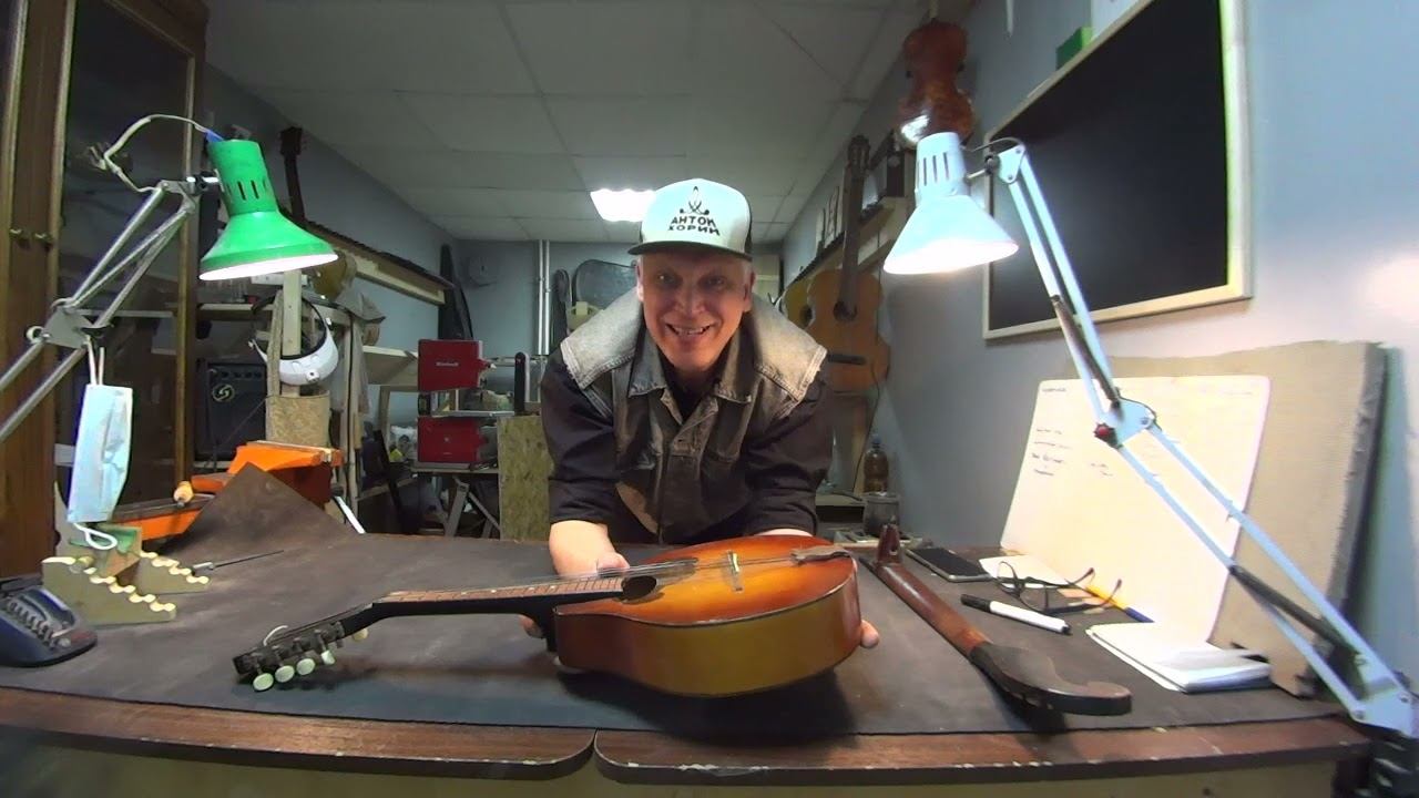 Обзор редкой мандолины 1962 года фабрики им. Луначарского с грифом на винте. смотреть онлайн