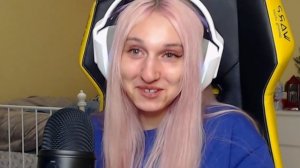 даша карейка   что с носом?