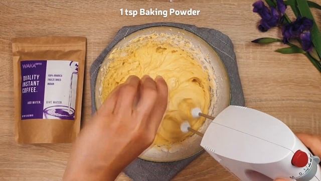 Vanilla Pound Cake With Whipped Instant Coffee Icing смотреть онлайн