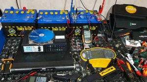 FLUKE. Сравнение  показателей приборов разной  цены(  в десятки раз ),  для дальнейшей работы с  АКБ