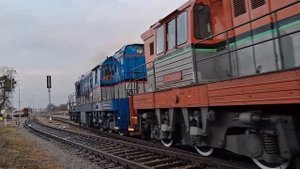 Двойной. Сплотка тепловозов (Чмуха) ЧМЭ3 отправляются со станции