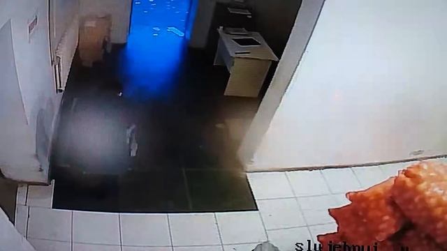 Чуть не испугался)) смотреть онлайн