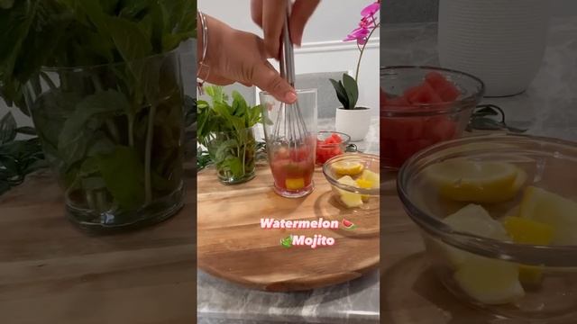 Watermelon Mojito | Summer Drink | Mocktail | #shorts #shoryoutube #recipe #drink #summerdrink смотреть онлайн