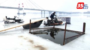 Две крещенские купели оборудовали на акватории Шексны в Череповце