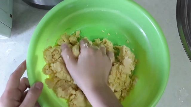 РОГАЛИКИ, ВАРЕНКОЙ И С ОРЕХАМИ.