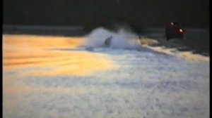 Катание а доске 1997г.VTS_01_4