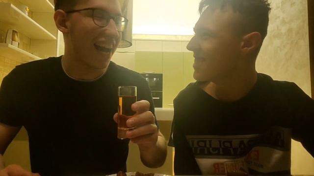 Дегустация рома Dead Man's Fingers со вкусом малины смотреть онлайн