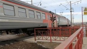 Электропоезд ЭД9М-0102.