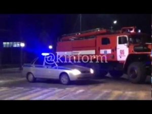 В ПОКАЧАХ ВОДИТЕЛЬ СБИЛ ПЕШЕХОДОВ, БРОСИЛ МАШИНУ И СБЕЖАЛ.