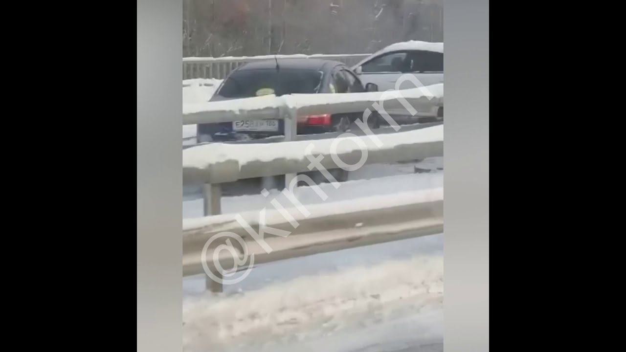 Дорожный замес в Когалыме смотреть онлайн