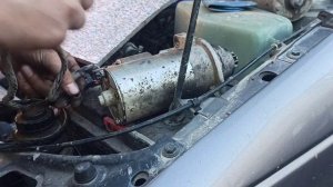 Как должен крутится стартет б3 пассата. сравниваем плохой и хороший. Про стартер б3 пассата.