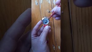 разбор женских кварцевых часов