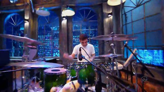 Ultraje toca "Peter Gunn", do Henry Mancini смотреть онлайн