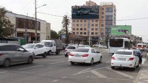 Медиафасад в Краснодаре.
ул.Красных Партизан д.152 / ул.Тургенева  • БЦ «SENAT»