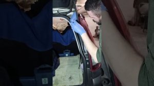 Как снять задний фонарь Citroen C4 Picasso