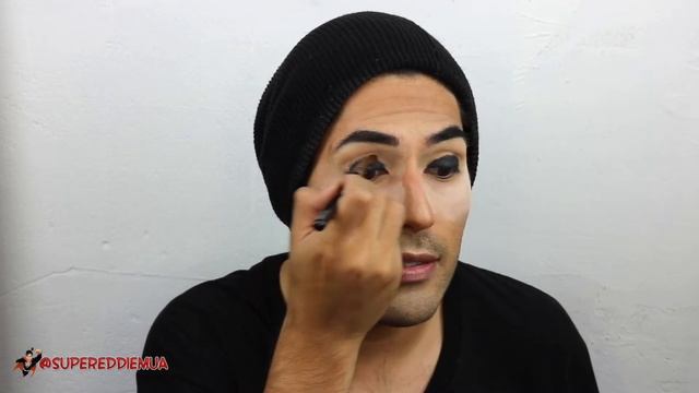 Black Glitter Smokey Eye смотреть онлайн