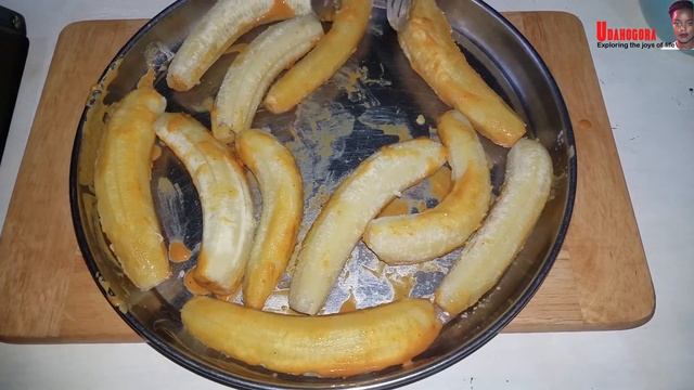 Ubundi buryo bwo guteka ibitoki: bitekanye ifarini n'amagi😋😋 || Bananas with eggs coating!