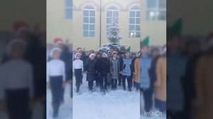 В образовательных учреждениях района в преддверии нового года проходят праздничные мероприятия.