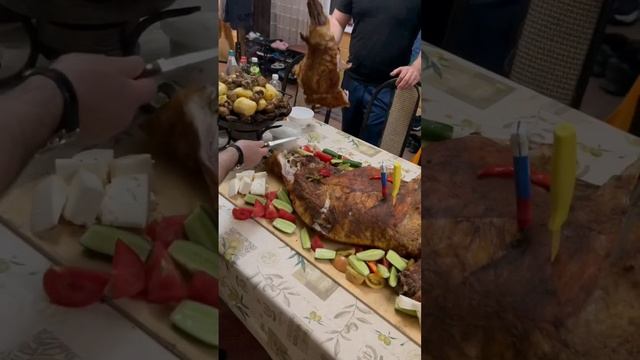 Целый Баран на Углях / Аппетитно выглядит Рецепт/ Баран на Тандыре / Баран в Печи #shorts #шашлык