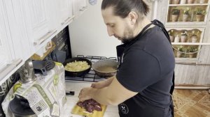 Позитивный человек - это тот, кого послали , а он оттуда вернулся отдохнувшим и с магнитиками!