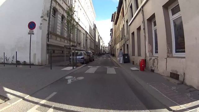 На веле в Сент-Этьене / Faire du vélo à Saint-Etienne смотреть онлайн