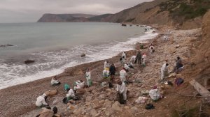 В Севастополе очистили от мазута пляжи в районе мыса Айя