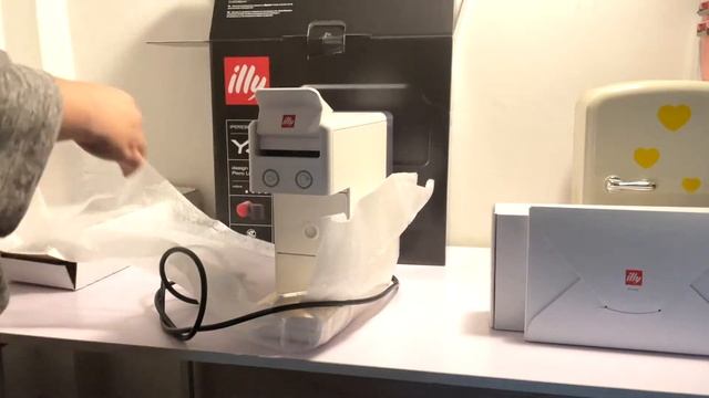 ~mylifeisajourney~ illy Coffee Machine Y3.3 Unboxing #my1stvideo