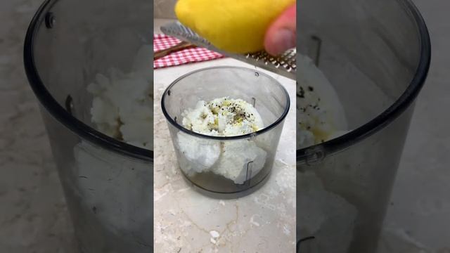 #shorts WHIPPED RICOTTA BRUSCHETTA 🍅 Written recipe and measurements a смотреть онлайн