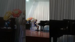 Ю  Шинкаренко Замріяна жирафа 2020   Панчук В  і Ярмоленко К