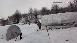 чистим снег.mp4
