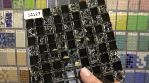 Черная стеклянная мозаика с эффектом битого стекла