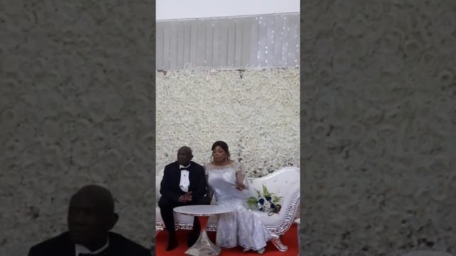 WOW! This Beautiful White and Blue Wedding Cake is Out of this World! смотреть онлайн