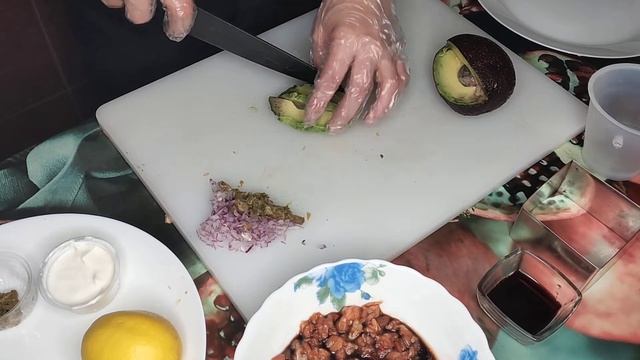 тартар с лососем смотреть онлайн