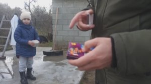 Испытание петарды первый корсар на сколько высоко он подкинет ковшик. Про петарду первый карсар.