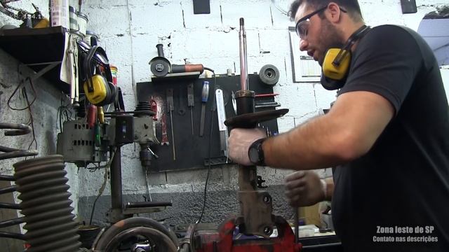 CAMRY 3.5 V6 - TROCA DOS AMORTECEDORES TRASEIROS смотреть онлайн