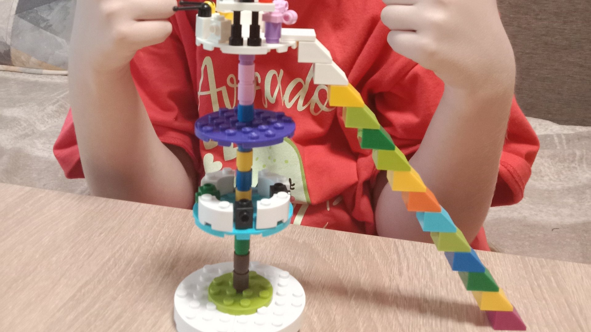 обзор на Лего башню