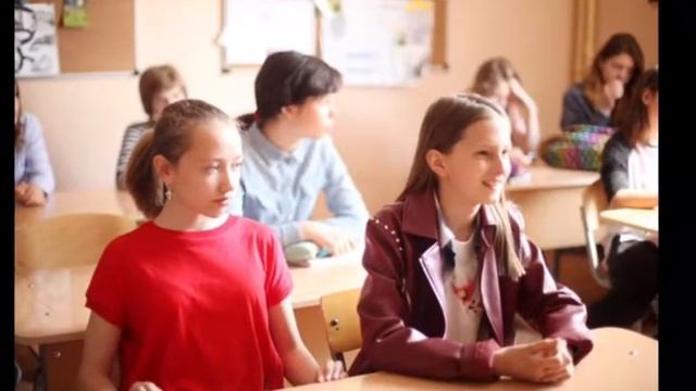 Я и мои друзья в школе смотреть онлайн