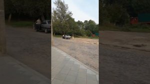 Дерутся пьяные мужики  шоккк!!!!!!!