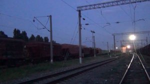 Электровоз ВЛ60К-1343 с грузовым поездом