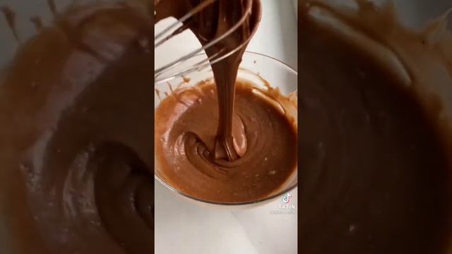 кекс за 5 минут на микроволновке #cats смотреть онлайн