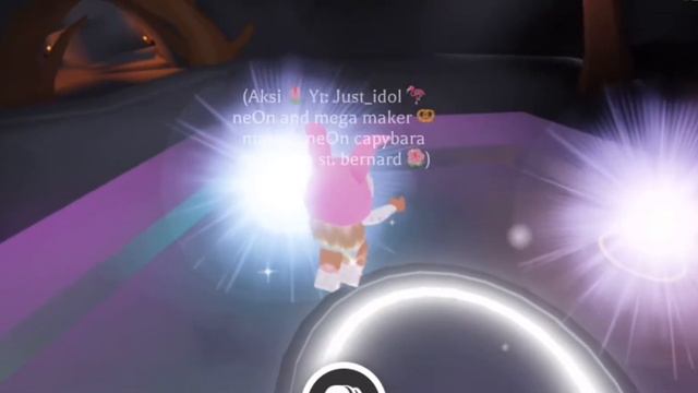 ТРЕЙДЫ НА НЕОН ЖЕЛТУЮ БАБОЧКУ! НА ЧТО Я СОГАЛСИЛАСЬ??ЭТО ШОК|| Roblox Adopt Me смотреть онлайн